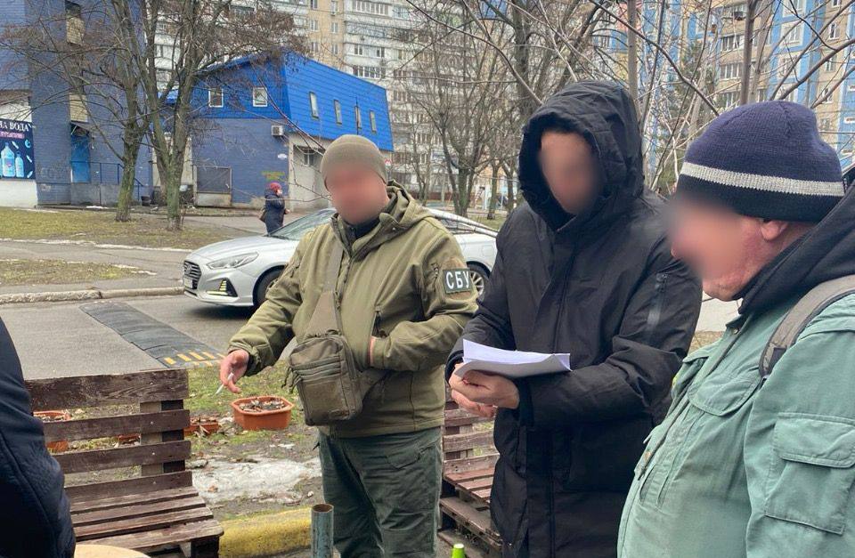 Киянину повідомлено про підозру за антисемітські стріми у соцмережах та виправдовування агресії рф